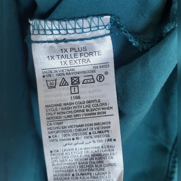 NWT Old Navy Womens Teal V-Neck Short Flutter-Sleeve Plus-Size Blouse Size 1X - Picture 6 of 7